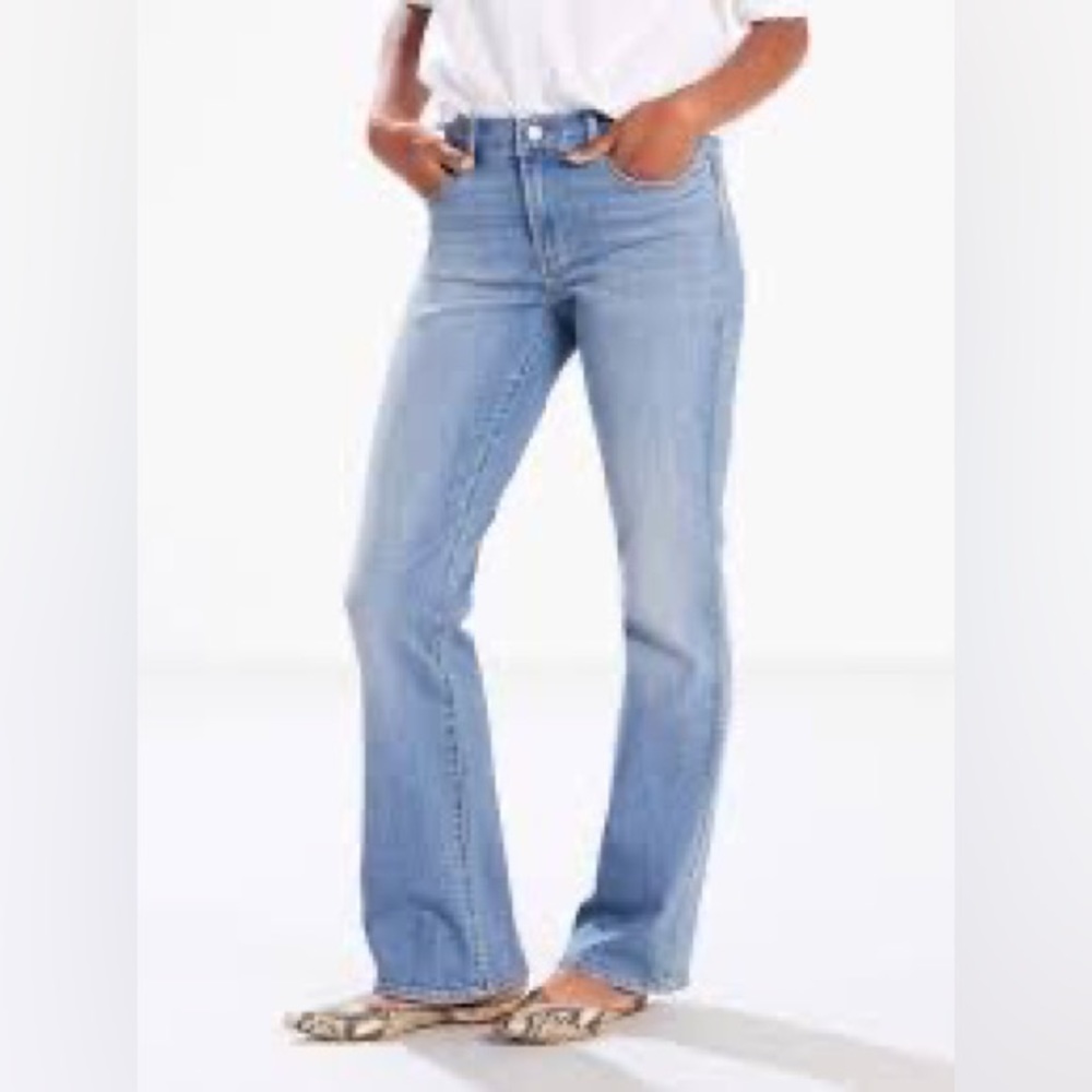Levi’s Classic Bootcut Jeans size 16